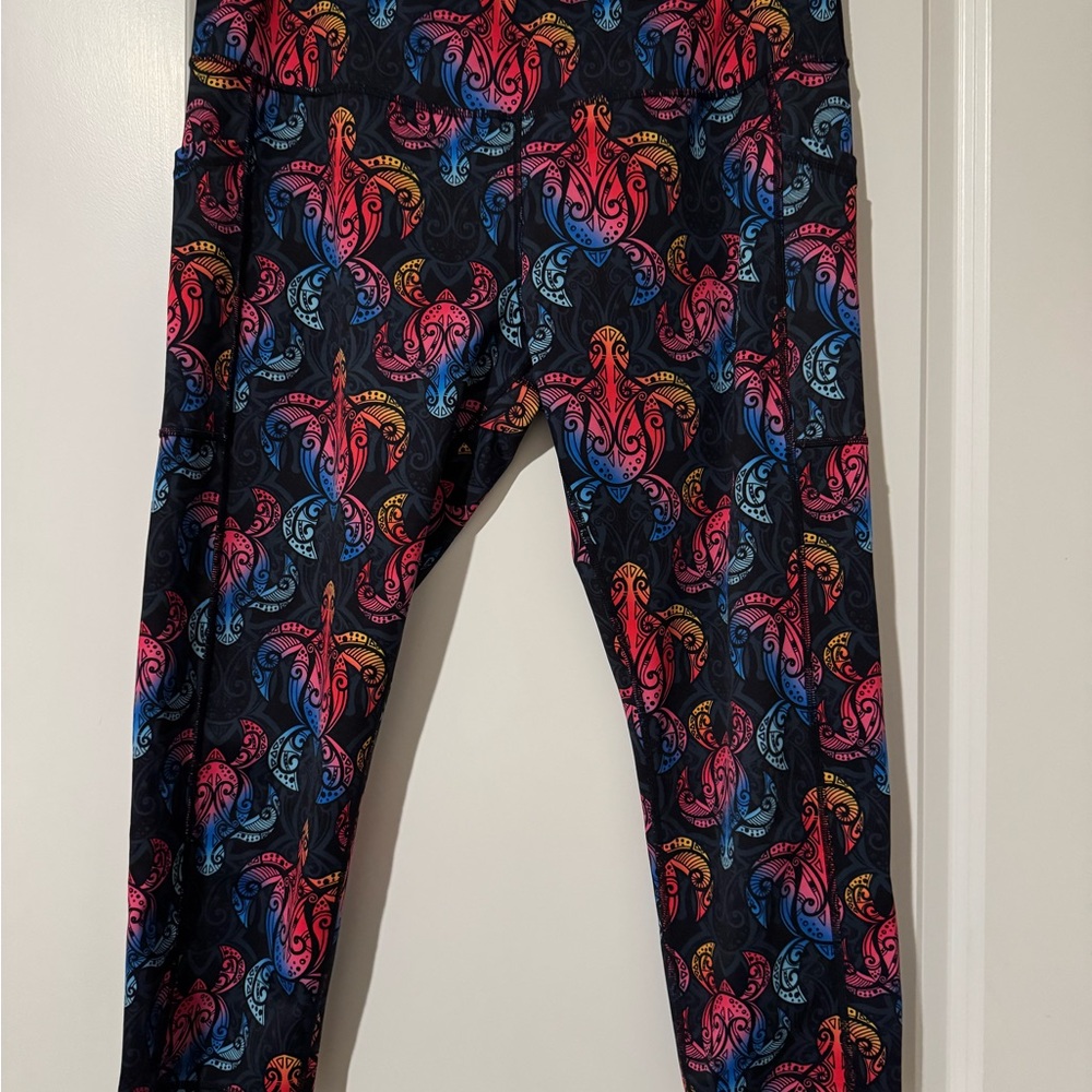 Constantly Varied Gear Black and Red Leggings Athletic Style